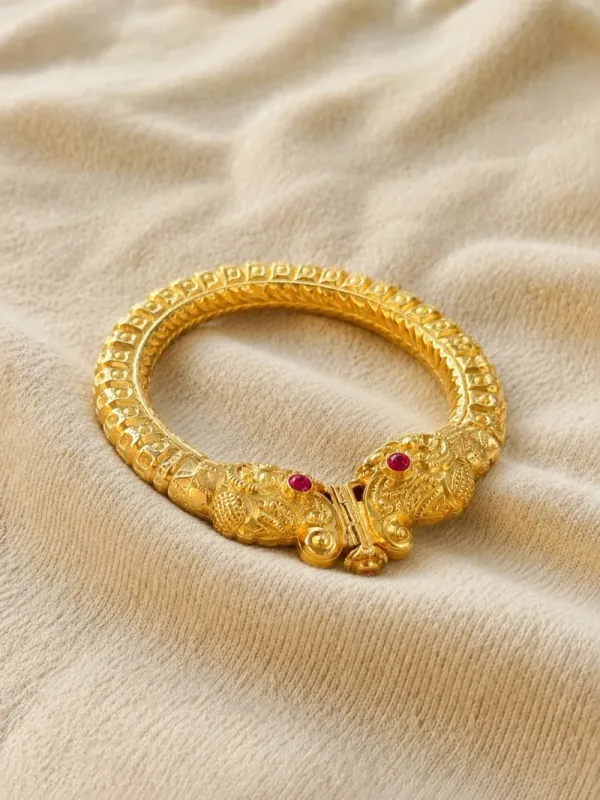 Royal 22K Gold Kada Collection